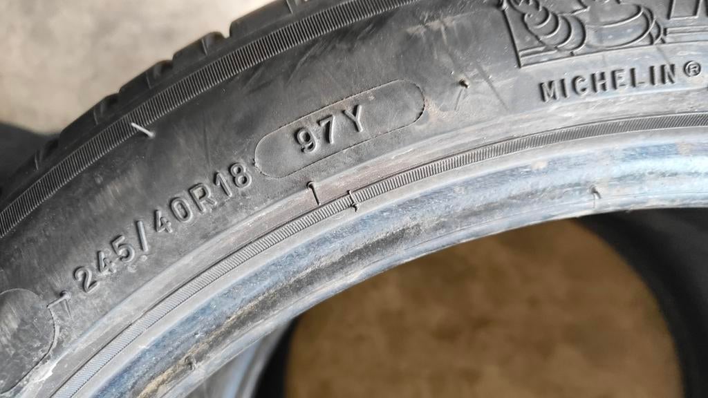 245/40r18 Michelin 50€ per stuk met montage en balanceren, Ophalen