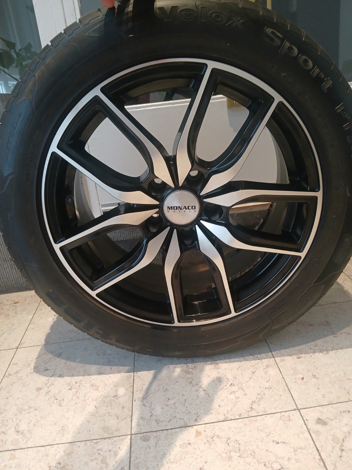 Jantes BMW Monaco Gloss Black avec pneus ! ! ! 18 pouces, Enlèvement ou Envoi, Véhicule de tourisme, 18 pouces, Utilisé