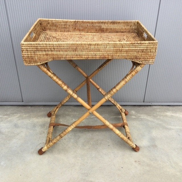 Rieten bijzettafel met plateau, Antiek en Kunst, Curiosa en Brocante, Ophalen