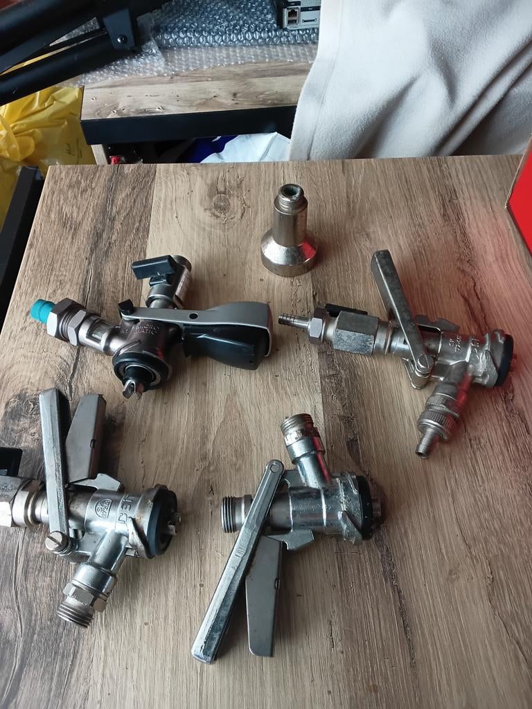 Aansluitingen bier, Ophalen