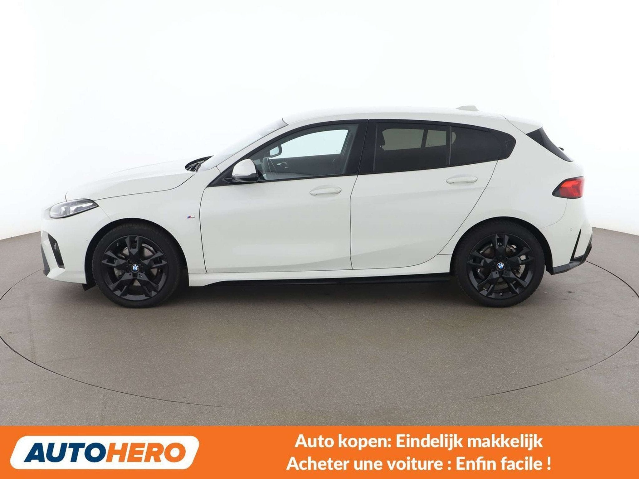BMW 1 Serie 118 118d M Sport (bj 2024, automaat), 1 Reeks, 1465 kg, Wit, Leder