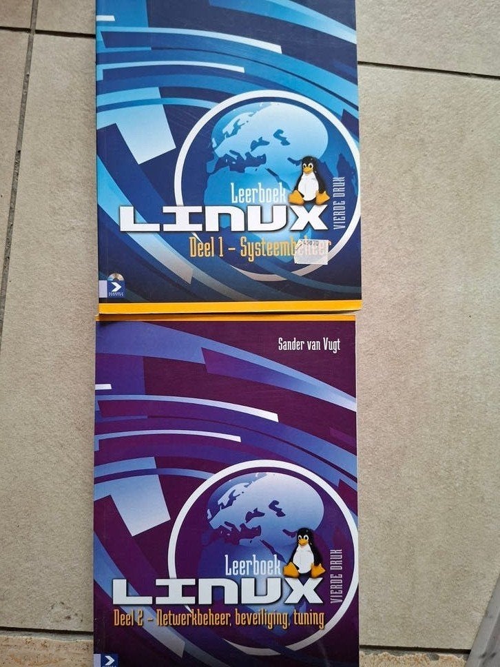Linux Leerboek Deel 1 & 2 – Sander van Vugt (4e druk), Ophalen of Verzenden, Nederlands
