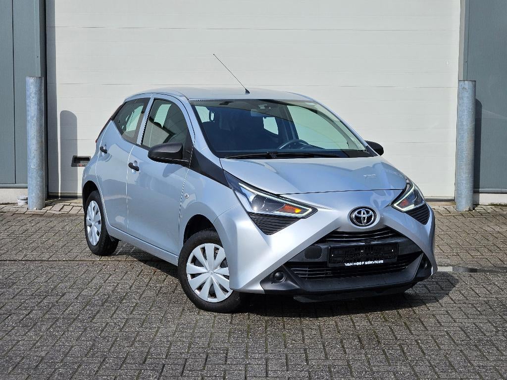 Toyota Aygo 1.0i VVT | Android Auto | Apple Carplay | Camera, Autos, Argent ou Gris, Achat, 998 cm³, Entreprise