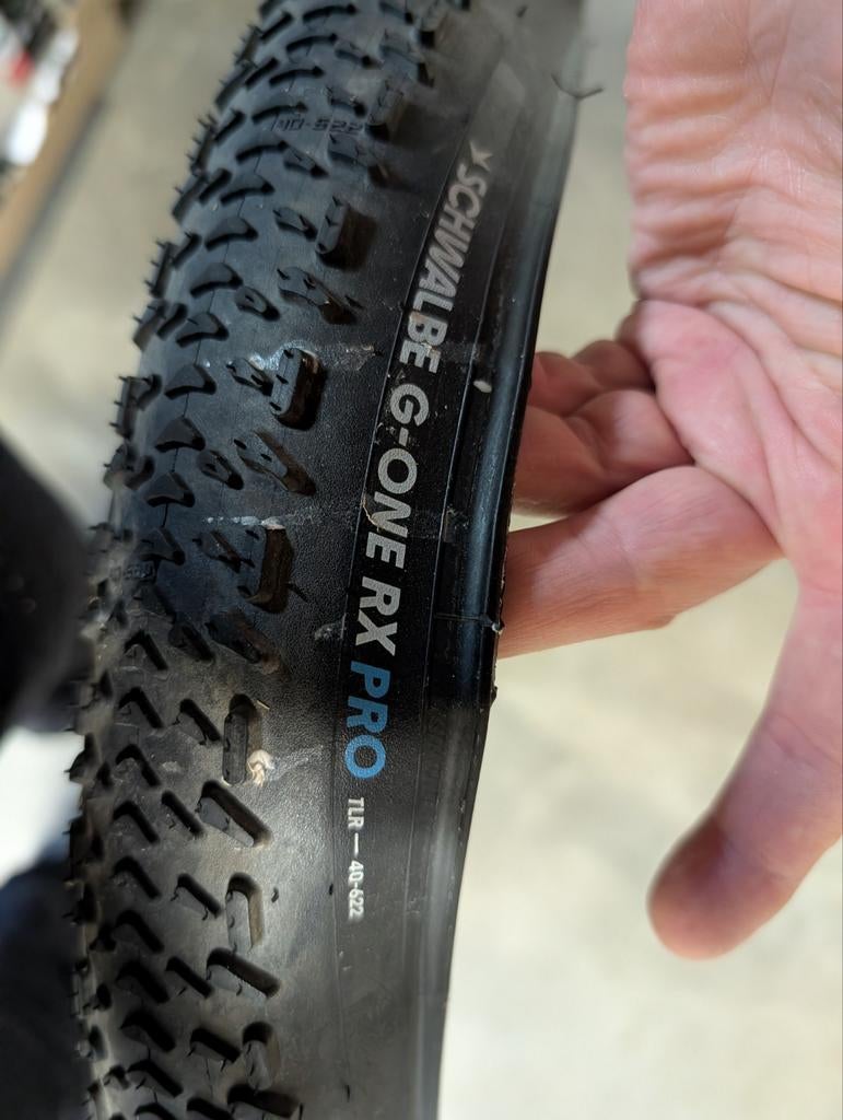 2 banden Schwalbe G-ONE RX PRO TLR-40-622.Tubeless ready., Fietsen en Brommers, Fietsonderdelen, Ophalen, Band, Schwalbe, Zo goed als nieuw