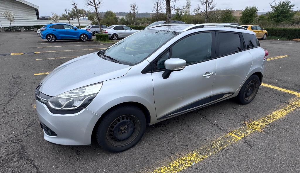 Renault, Autos, Argent ou Gris, Achat, Boîte manuelle, Entretenue par le concessionnaire