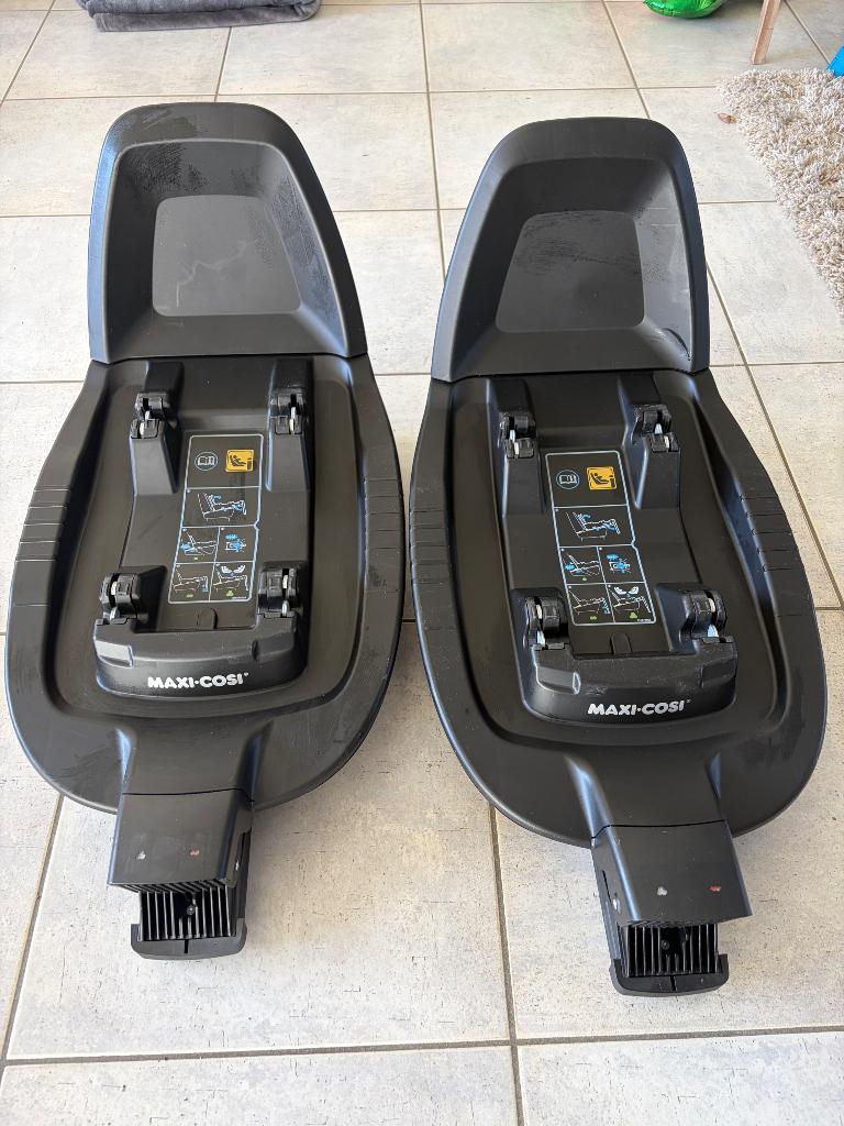 2 x Isofix maxi cosi, Kinderen en Baby's, Ophalen, Zo goed als nieuw, Isofix, 0 t/m 13 kg