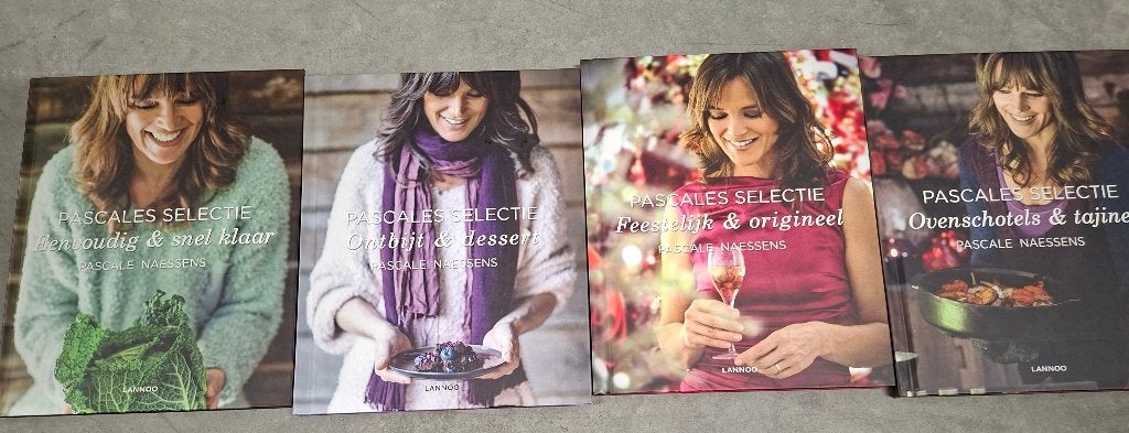 Pascale Naessens 4 verscheidene kookboeken, Ophalen, Pascale Naessens, Zo goed als nieuw, Voorgerechten en Soepen