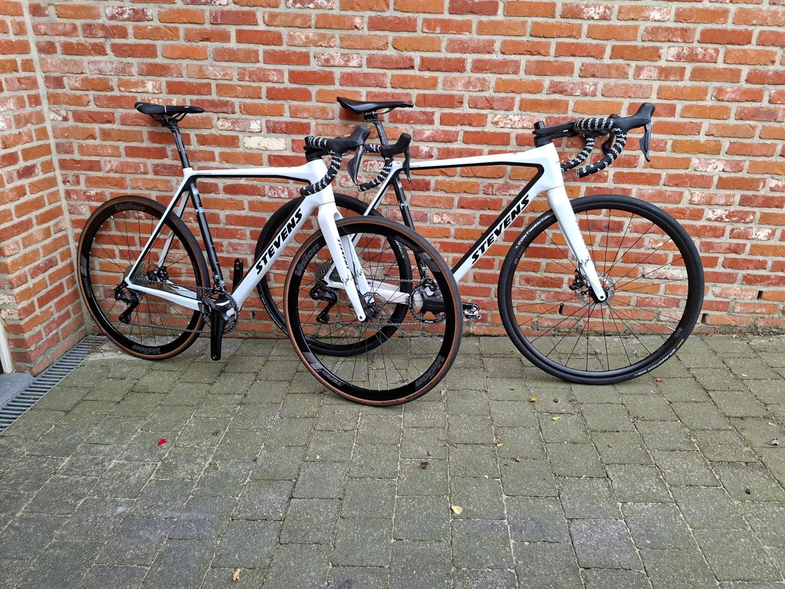 Vélo de cyclocross Stevens Superprestige Ultegra Di2 12sp, Vélos & Vélomoteurs, Enlèvement, Carbone