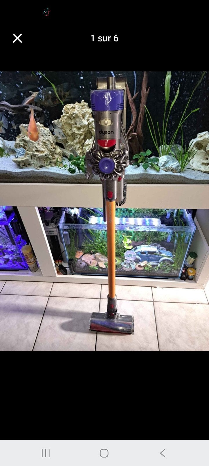dyson v8 absolute  complet + batterie neuve, Elektronische apparatuur, Stofzuigers, Draadloos, Ophalen of Verzenden, Zo goed als nieuw