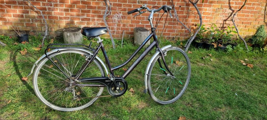 Dames fiets zeer goed staat 7.versnellingen 28.inch aluminum, Fietsen en Brommers, Fietsaccessoires | Fietsbellen, Ophalen