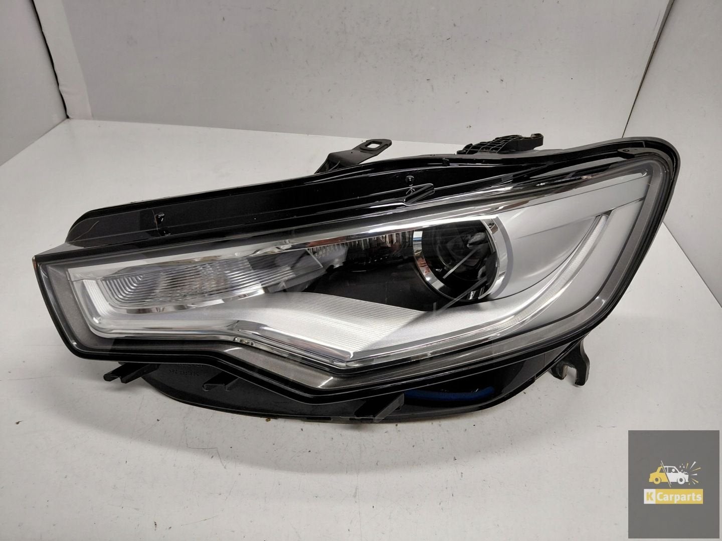 4G0941005, Phare gauche au x non sans torsion pour Audi A6 C, AUDI AG, Auto-Union-Strasse 1
85045  Ingolstadt, DE, Audi, Utilisé