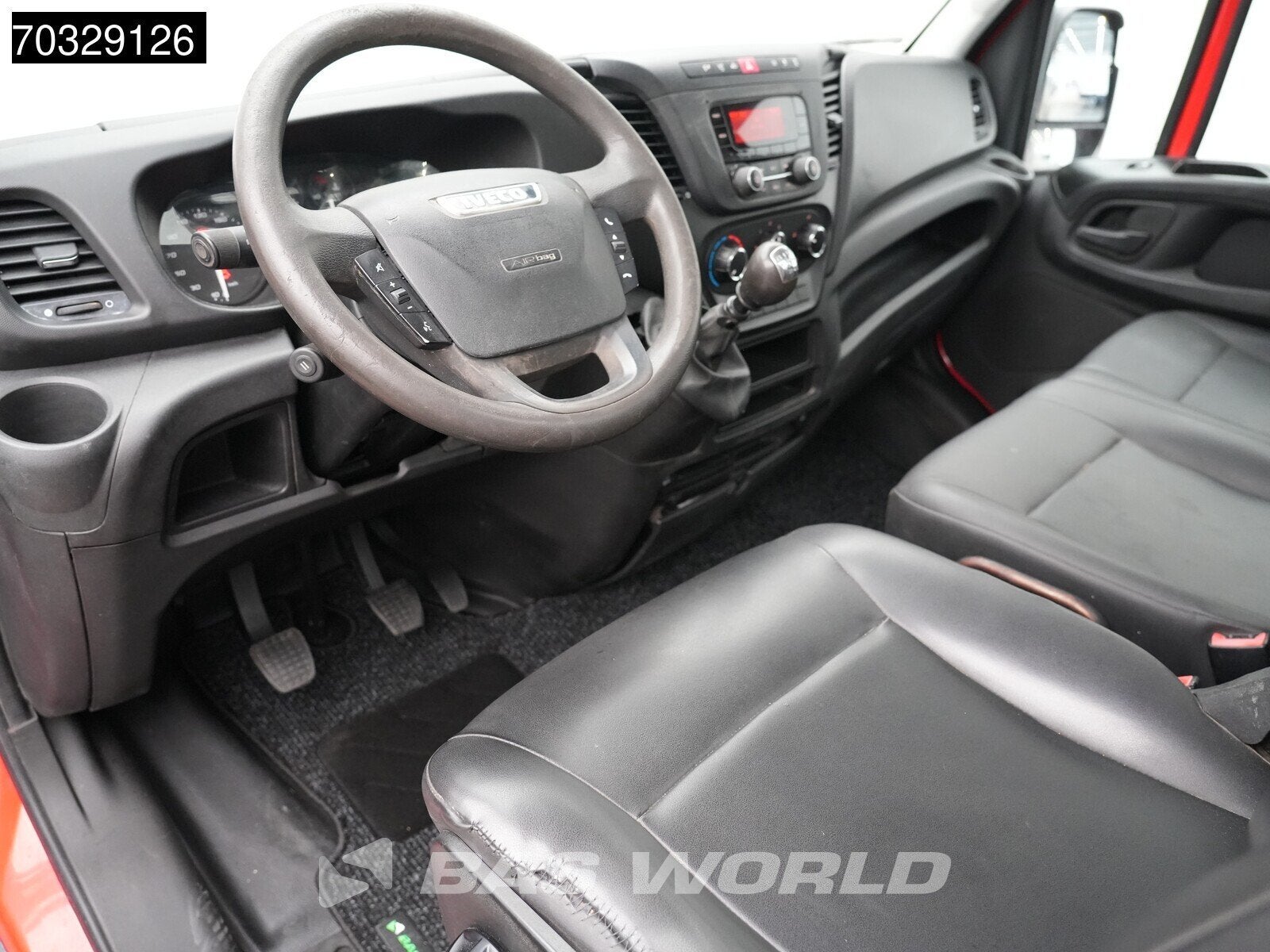 Iveco Daily 35C12 Kipper met Kist Dubbellucht 3,5t Trekhaak, Auto's, Bestelwagens en Lichte vracht, Gebruikt, Iveco, 120 pk, Leder