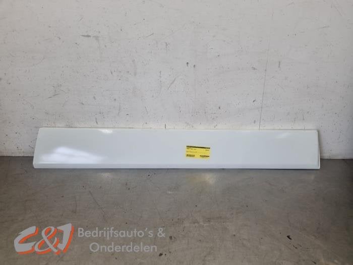 Bande décorative d'un Renault Trafic, Renault, -, 3 mois de garantie, Utilisé