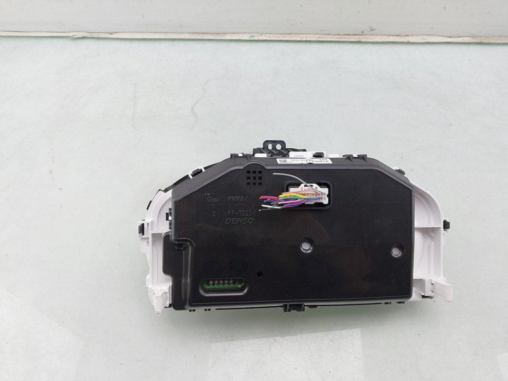 INSTRUMENTS DE BORD Mitsubishi Space Star (A0) (|8100C822|), Info@mitsubishi-motors.de, MITSUBISHI, Utilisé, Mitsubishi