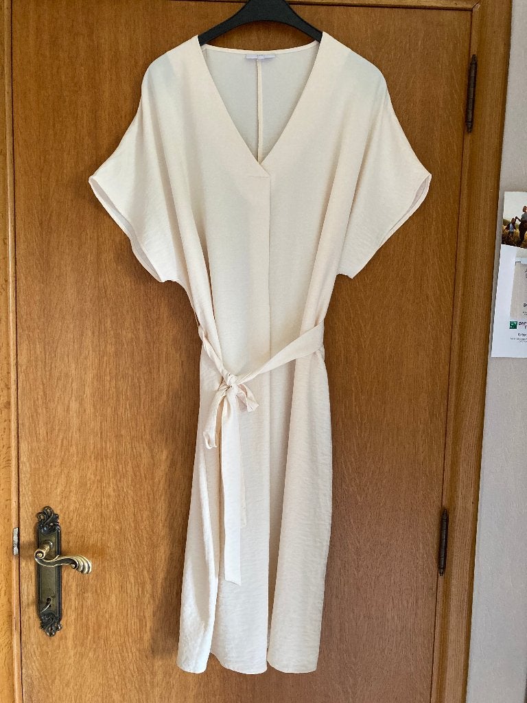 Ecru lang kleed met korte mouwen, Sora, maat 38, Taille 38/40 (M), Enlèvement ou Envoi, Autres couleurs, Comme neuf