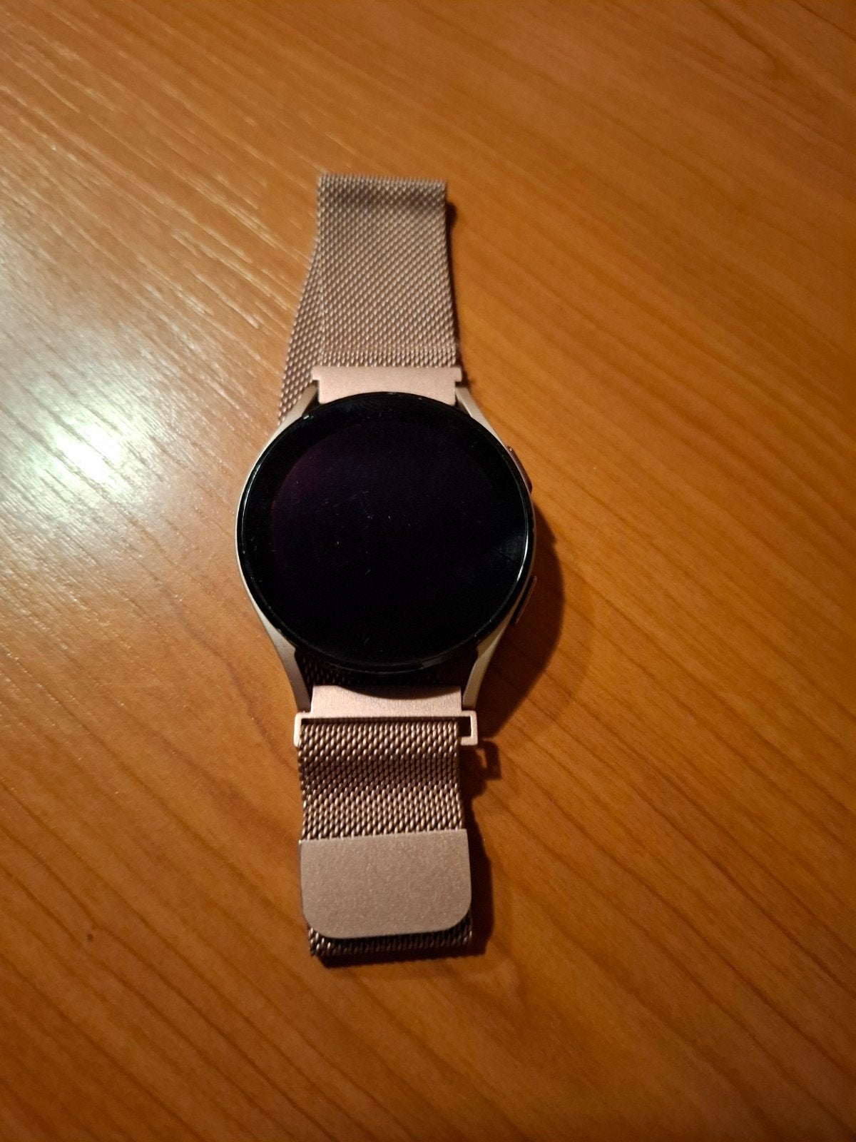 Samsung Galaxy Watch 4 roségoud, Handtassen en Accessoires, Smartwatches, Android, Ophalen of Verzenden