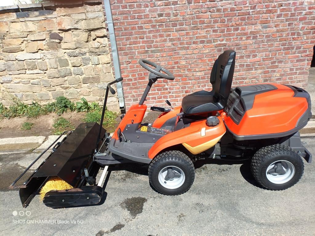 Tracteur Husqvarna Rider R320 AWD, Enlèvement