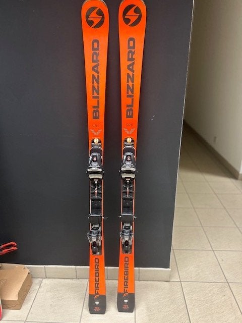 Slalomski  Blizzard Firebird SRC FIS, 160 tot 180 cm, Zo goed als nieuw, Carve, Ophalen