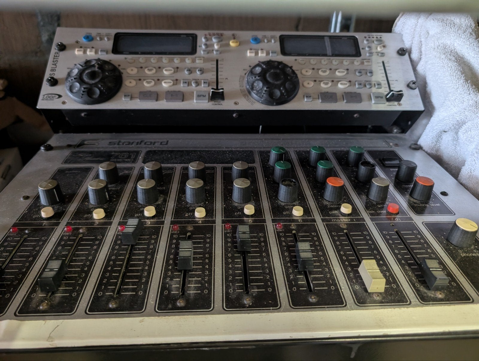 Professionele geluidsinstallatie te koop
Te koop: complet, Muziek en Instrumenten, Ophalen