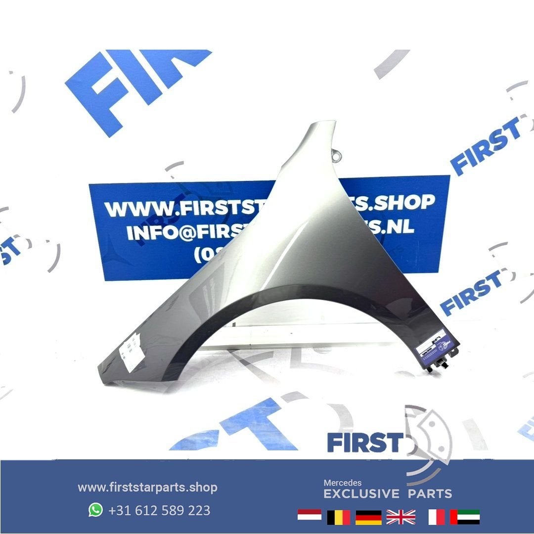 W118 CLA ZIJSCHERM LINKS Mercedes A1188810300 CLA35 AMG 2018, Gebruikt, -, Links, Ophalen of Verzenden