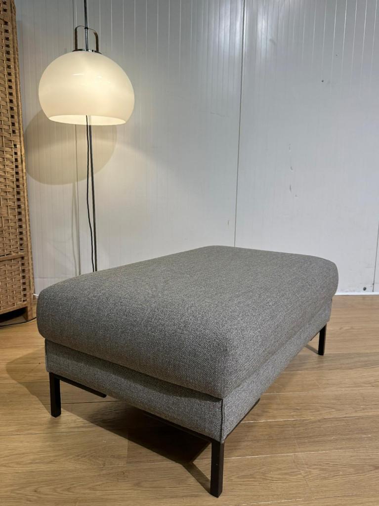 NIEUWSTAAT Design on Stock Aikon Hocker + GARANTIE, 50 tot 75 cm, Ophalen of Verzenden, Zo goed als nieuw, 100 tot 125 cm