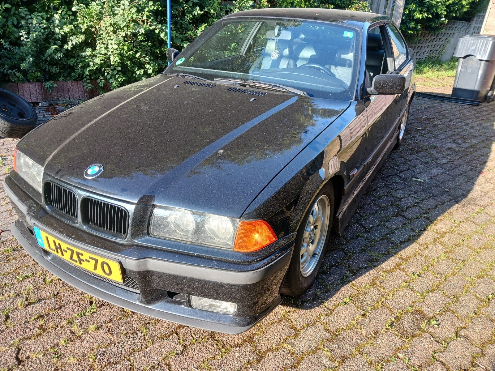 BMW Série 3 2.8 I 328 Coupé 1995 noir, Sièges sport, Achat, 1295 kg, Noir