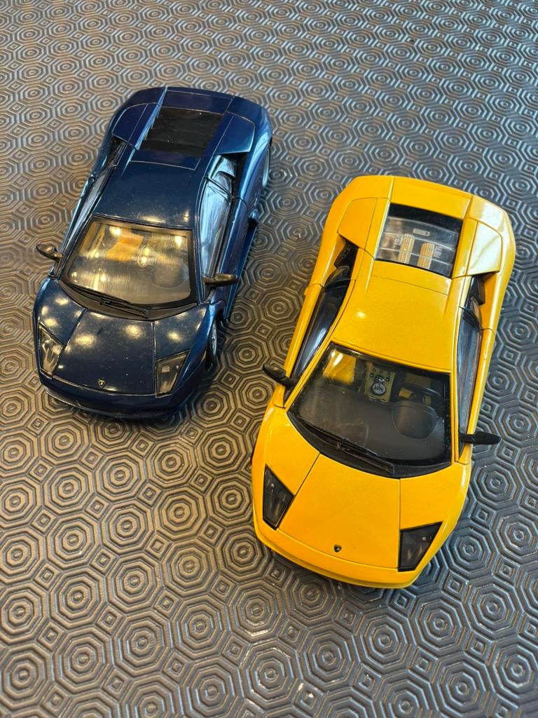 2 x Lamborghini  Murcielago 1/18 Hot Wheels, Hobby en Vrije tijd, Ophalen of Verzenden, Zo goed als nieuw, Auto, Hot Wheels