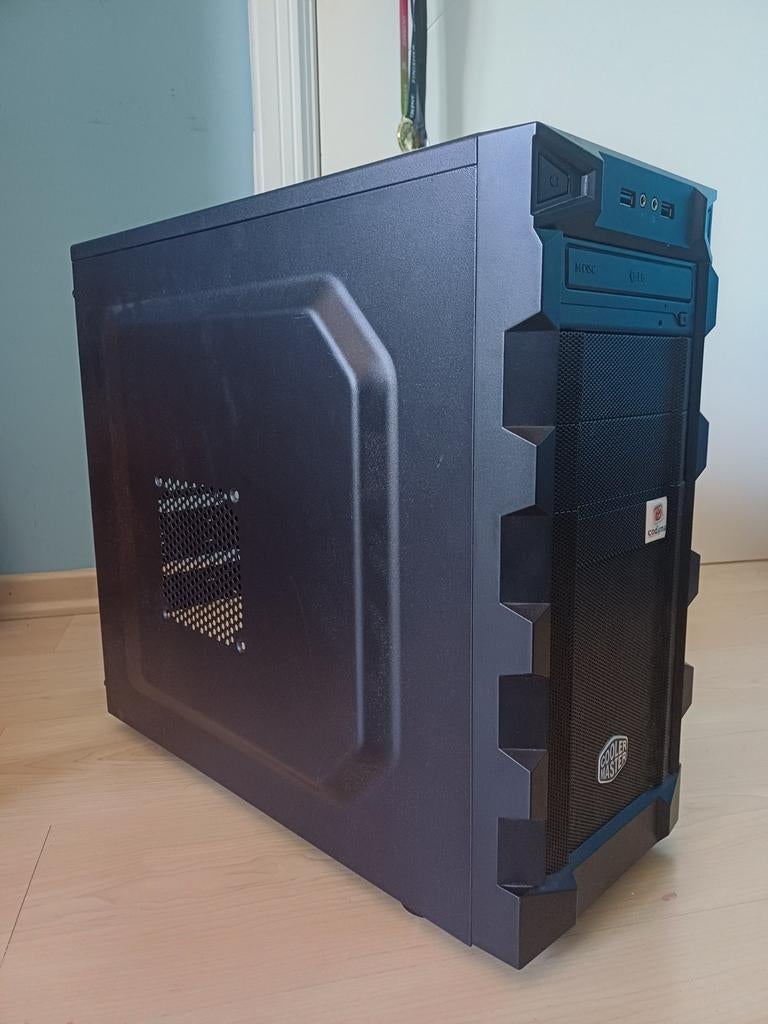 Cooler Master K280, Computers en Software, Computerbehuizingen, Zo goed als nieuw, Ophalen of Verzenden