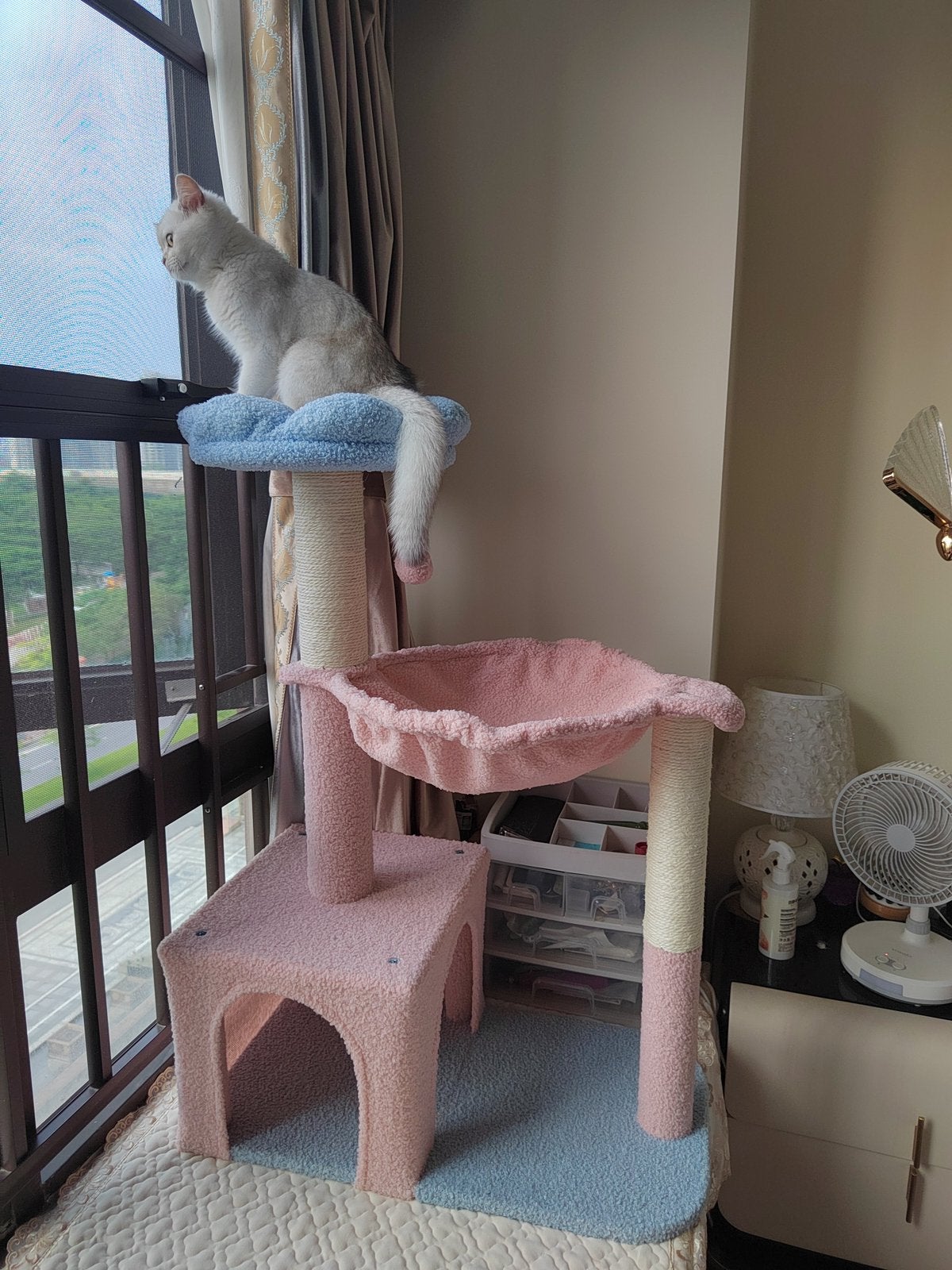 Schattige Bloem Krabpaal 93cm – Kattenhuisje, Hangmat & Bloe, Dieren en Toebehoren, Krabmeubelen, Zo goed als nieuw, Krabpaal