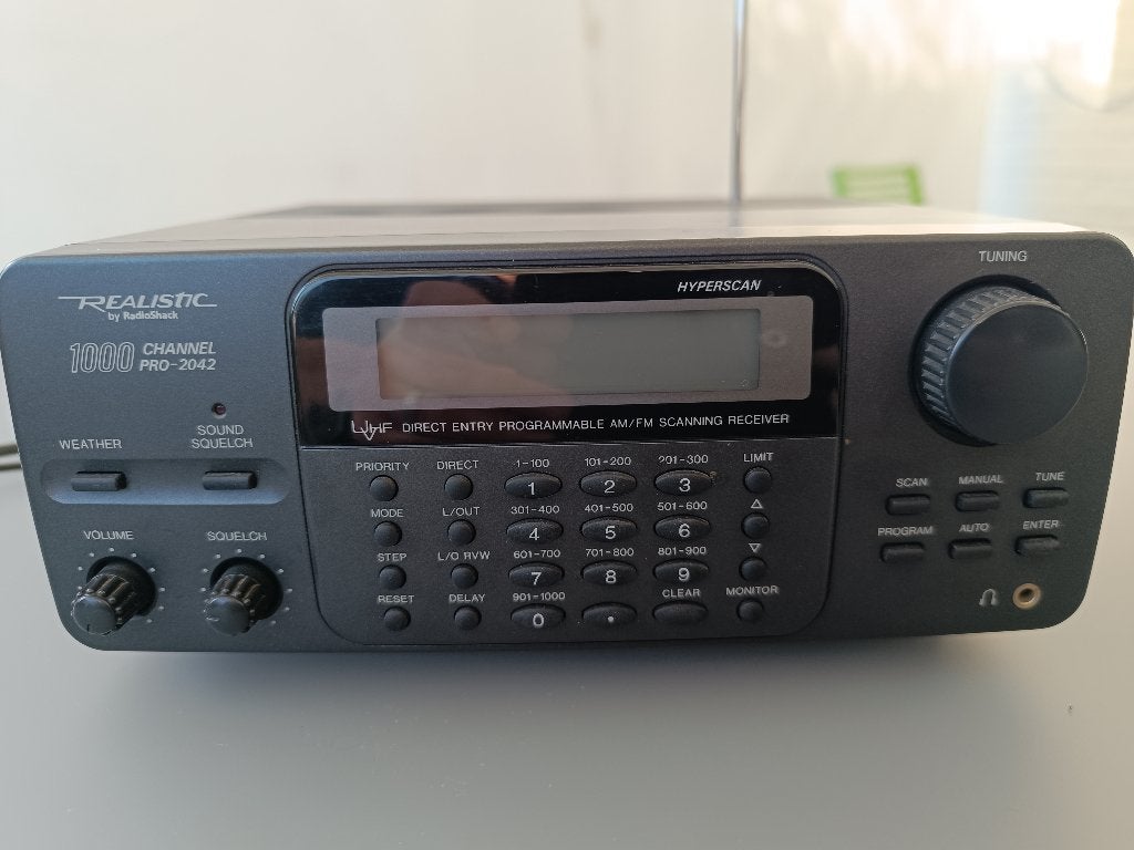 Realistic 1000 pro2024 met discriminator poort, Telecommunicatie, Ophalen of Verzenden, Zo goed als nieuw, 500 kanalen of meer