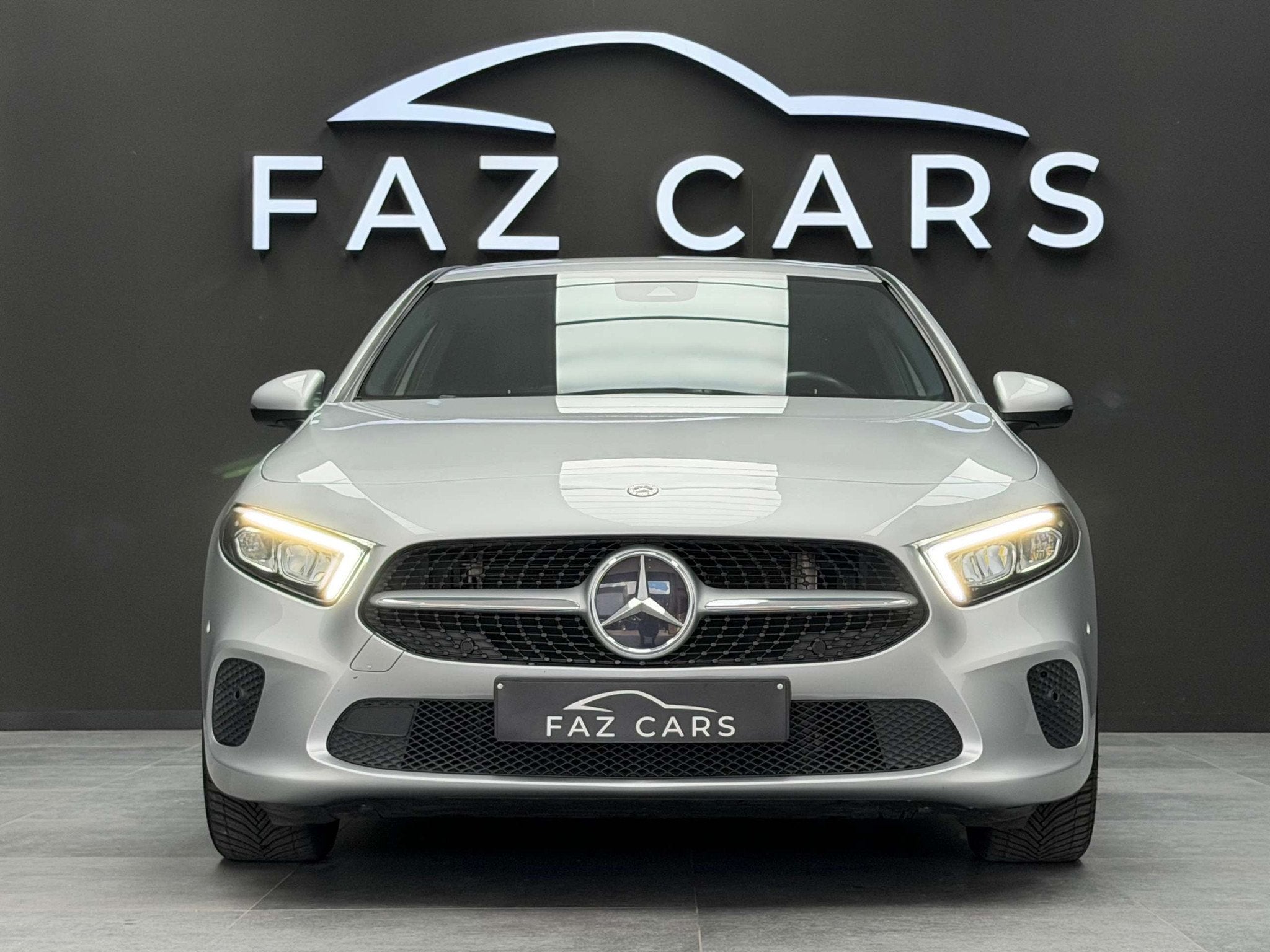 Mercedes-Benz A-Klasse 180 d * 1ER PROP + B-AUTO + LED + GAR, Achat, Entreprise, 116 ch, Noir