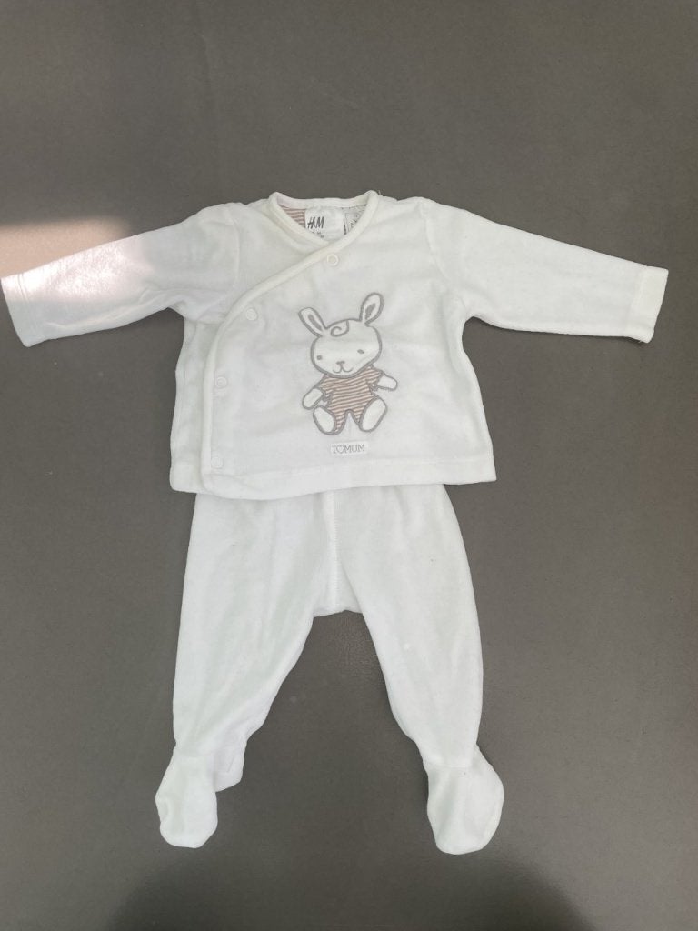 Pack de 2 pièces blanc taille 56 avec pieds de la marque H&M, Garçon ou Fille, Enlèvement ou Envoi, Costume, H&M