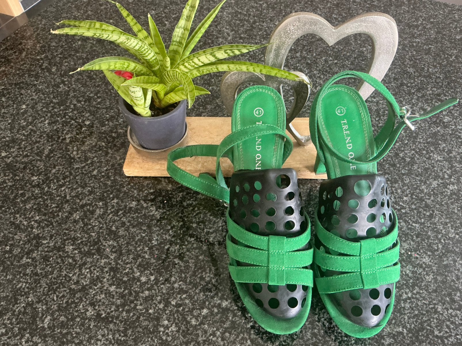 Sandales taille 41, Enlèvement ou Envoi, Comme neuf, Vert, Sandales et Mûles
