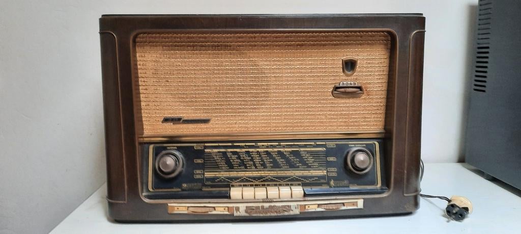 Oude lampradio., Audio, Tv en Foto, Radio's, Ophalen, Radio