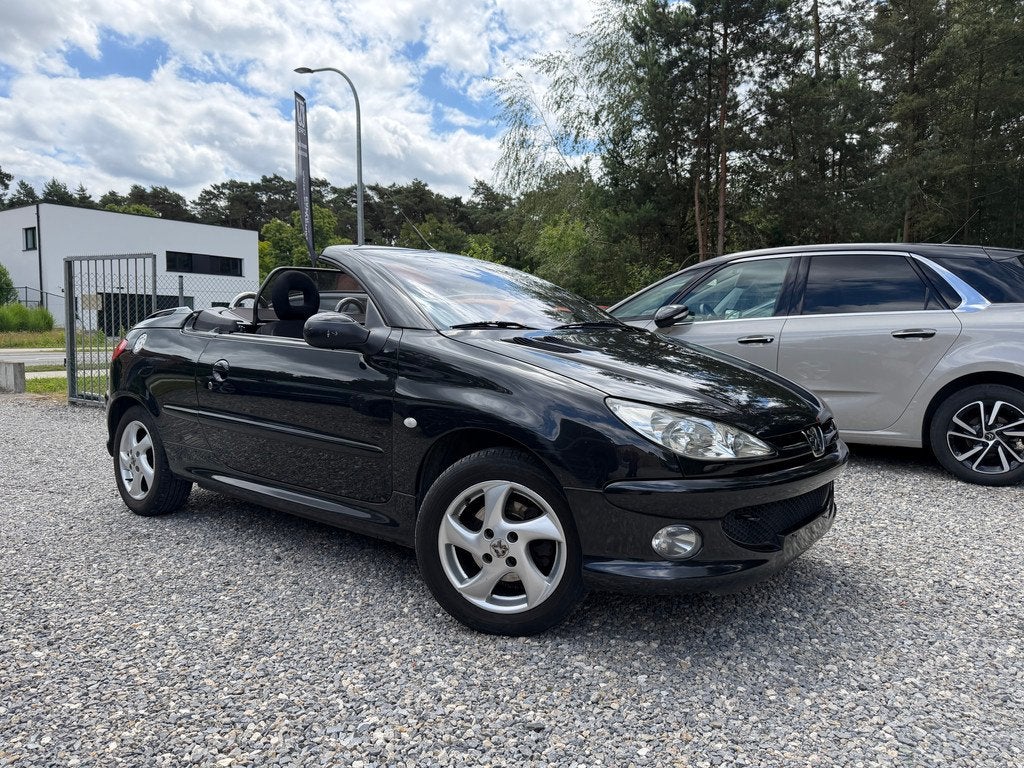 Peugeot 206 cabrio 1.6B EURO3 '04 + 12M GARANTIE, Auto's, 4 zetels, Stof, Gebruikt, Cabriolet