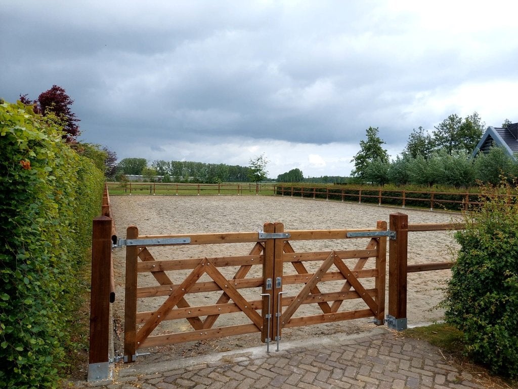 Omheining, Afrastering, Rijbak, Paddock, Longeercirkel, Dieren en Toebehoren, Stalling en Weidegang, Weidegang, 4 paarden of pony's of meer