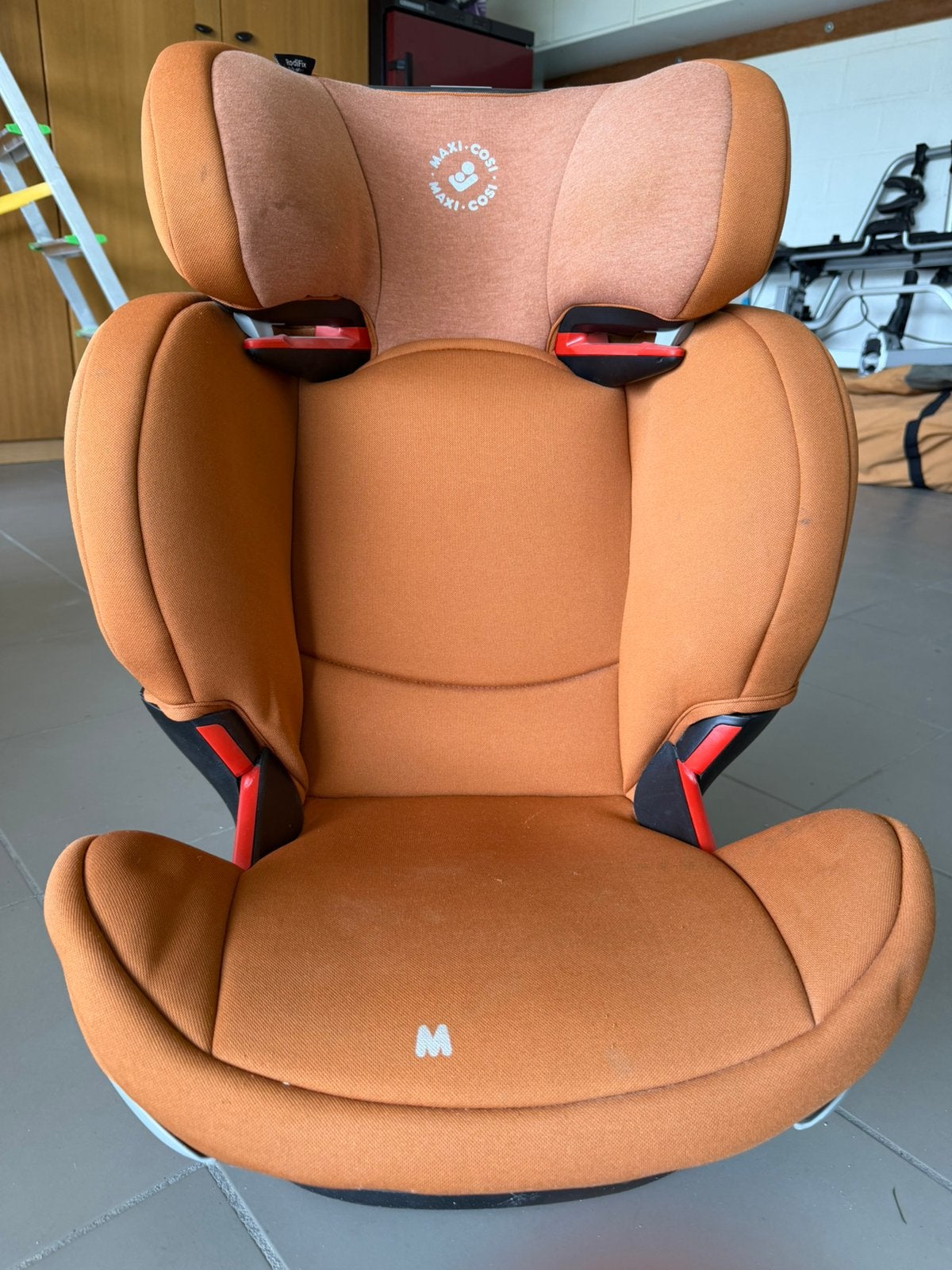 Maxi Cosi Rodifix cognac, Ophalen, Verstelbare rugleuning, Gebruikt, 9 t/m 36 kg