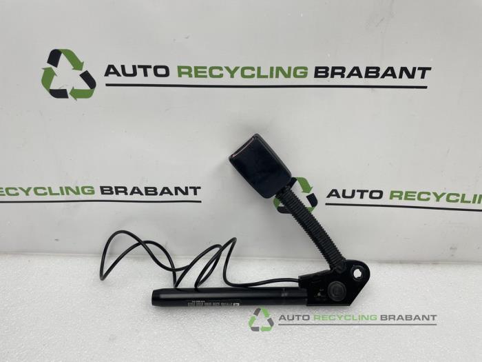 Insertion ceinture de sécurité avant droite d'un Ford Focu, Autos : Pièces & Accessoires, -, 3 mois de garantie, Utilisé, -