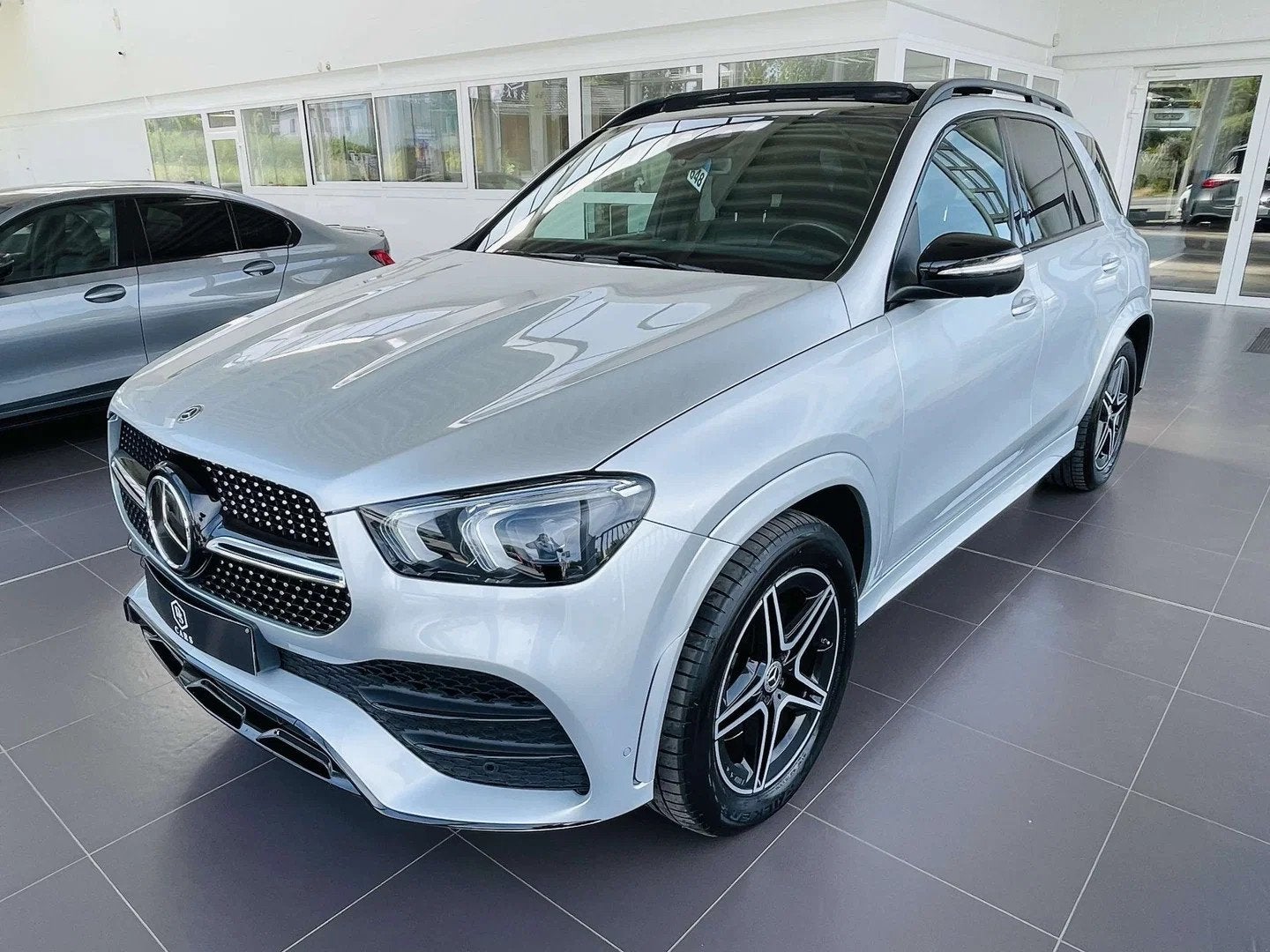 Mercedes-Benz GLE 300 d 4-Matic * GARANTIE + PACK AMG + TOIT, 245 pk, Gebruikt, 4 cilinders, GLE
