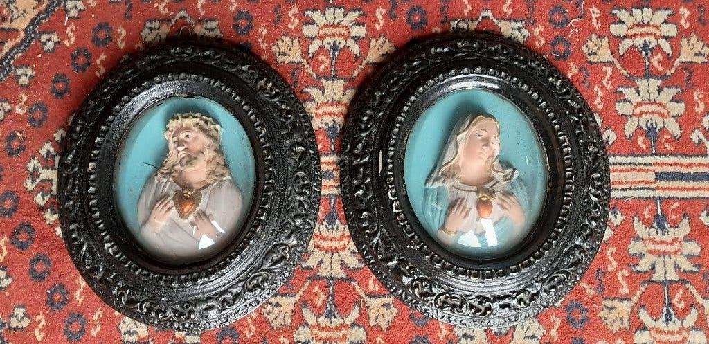 Paire de cadres sacrés anciens en tilleul avec verre convexe, Enlèvement ou Envoi