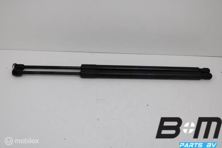 Set gasdrukveren achterklep VW Touran 5T 5TA827550E, Gebruikt