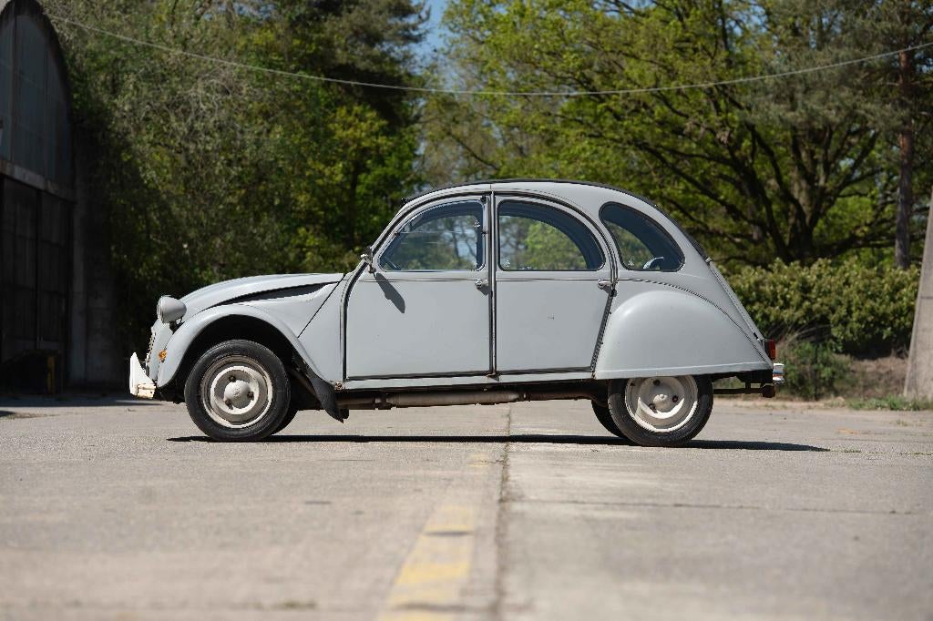 UNIQUE - Citroën 2CV, Autos, Citroën, Entreprise, 2CV, Toit ouvrant, Essence, Cabriolet, 4 portes, Boîte manuelle, Argent ou Gris