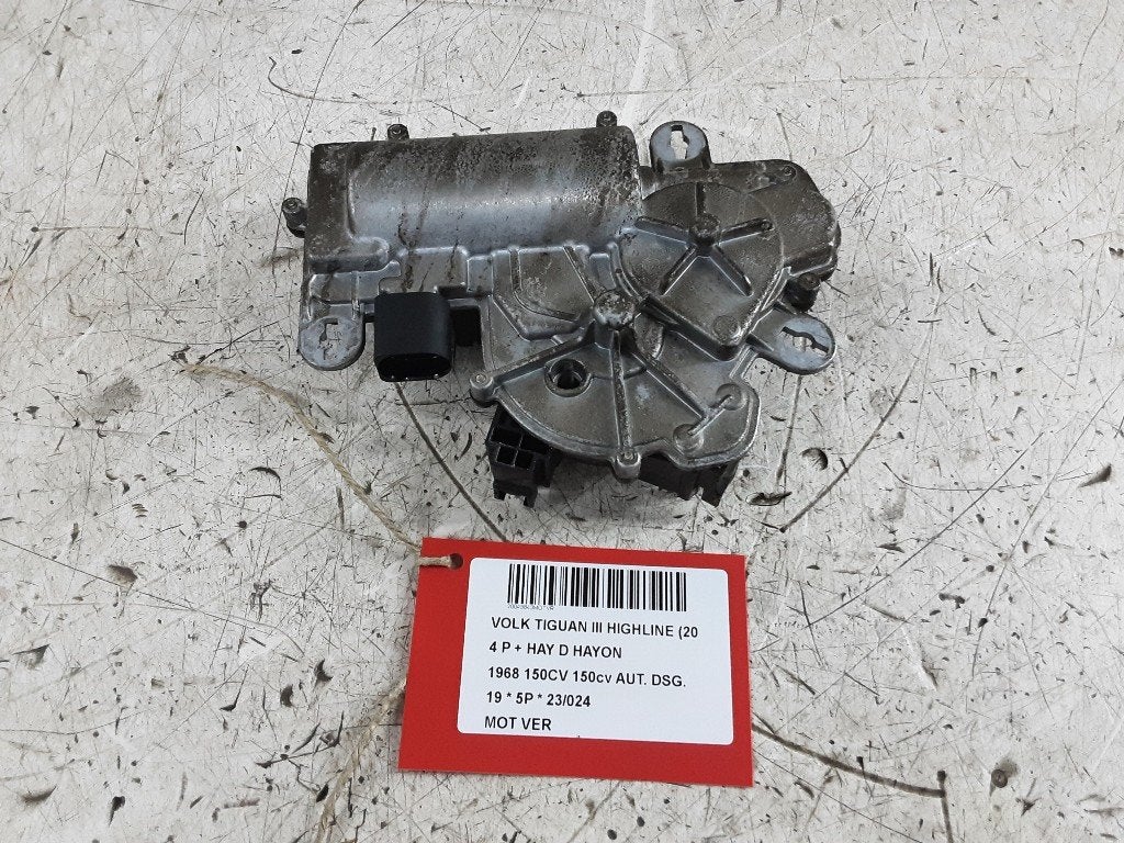 VEROUILLAGE CENTRALISEE MOTEUR Tiguan (AD1) (3G0827887C), Volkswagen, Mevr. I. Hauben, Utilisé, Rue de l'Espoir 34 34
4030  GRIVEGNÉE, BE