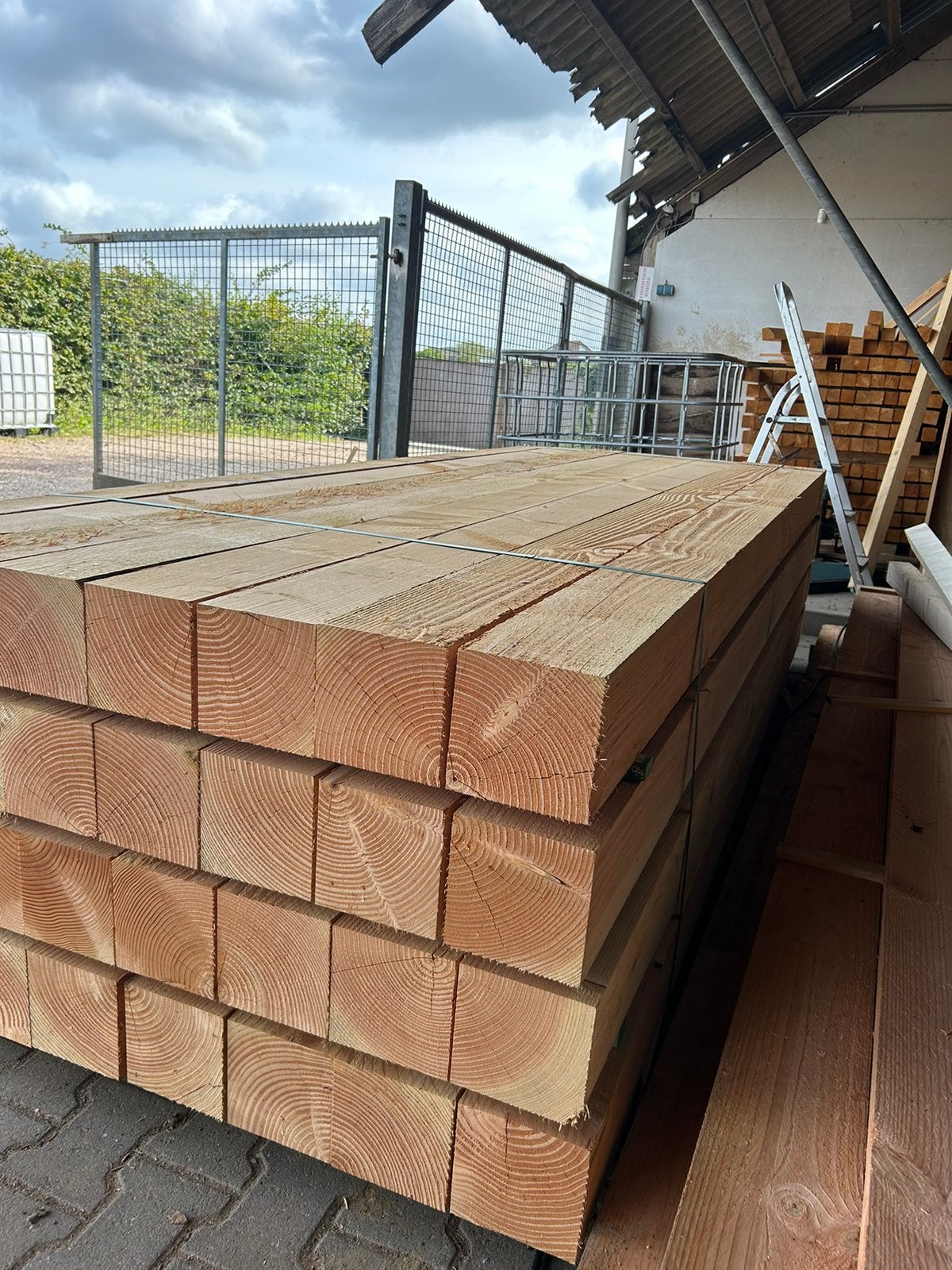 Douglas paal 15x15x250/300/400 cm, Ophalen of Verzenden, Nieuw, Balken