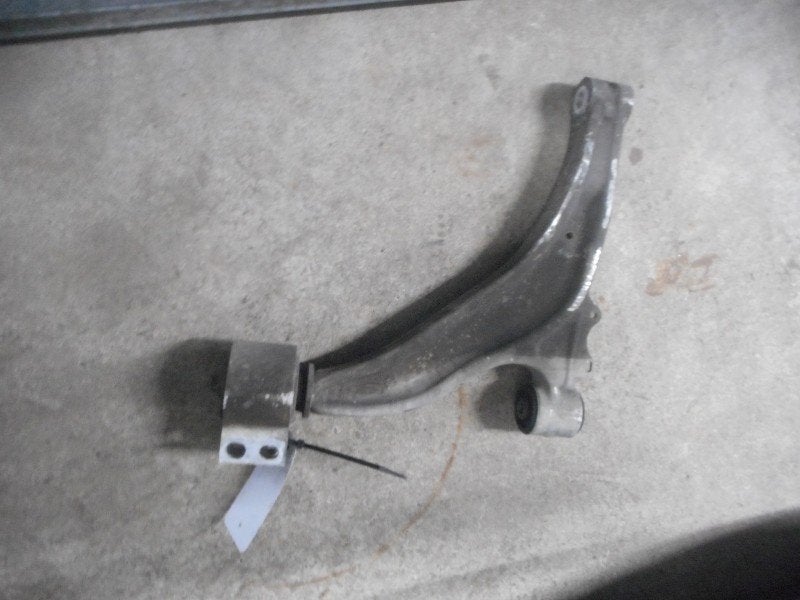 BRAS DE SUSPENSION AVANT GAUCHE (TRIANGLE) Opel Cascada, Opel, Opel Automobile GmbH, Utilisé, Kontakt-opel@opel.com