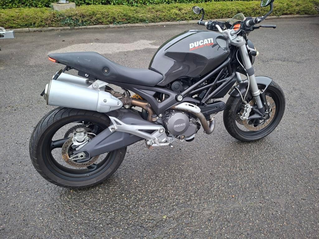Ducati Monster 696 en parfait état, Permis Moto A, Occasion, Plus de 35 kW, Particulier