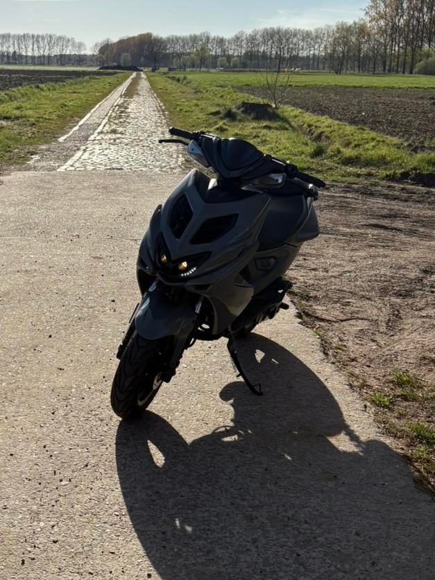 70cc aerox R (prijs bespreekbaar), Fietsen en Brommers, Scooters | Yamaha, Ophalen, Tweetakt, Aerox, 70 cc
