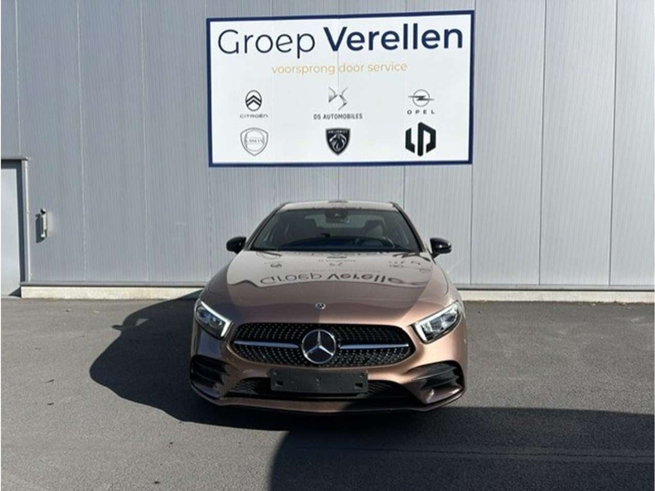 Mercedes-Benz A 180 A180 AMG Line Sedan, Auto's, Zwart, Parkeersensor, Bedrijf, 5 deurs