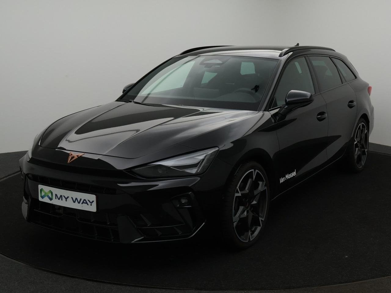 Cupra Leon ST Leon Break Impulse Plus 1.5eTSI 150pk *DEMO*AU, Auto's, Automaat, Leon, Zwart, Bedrijf