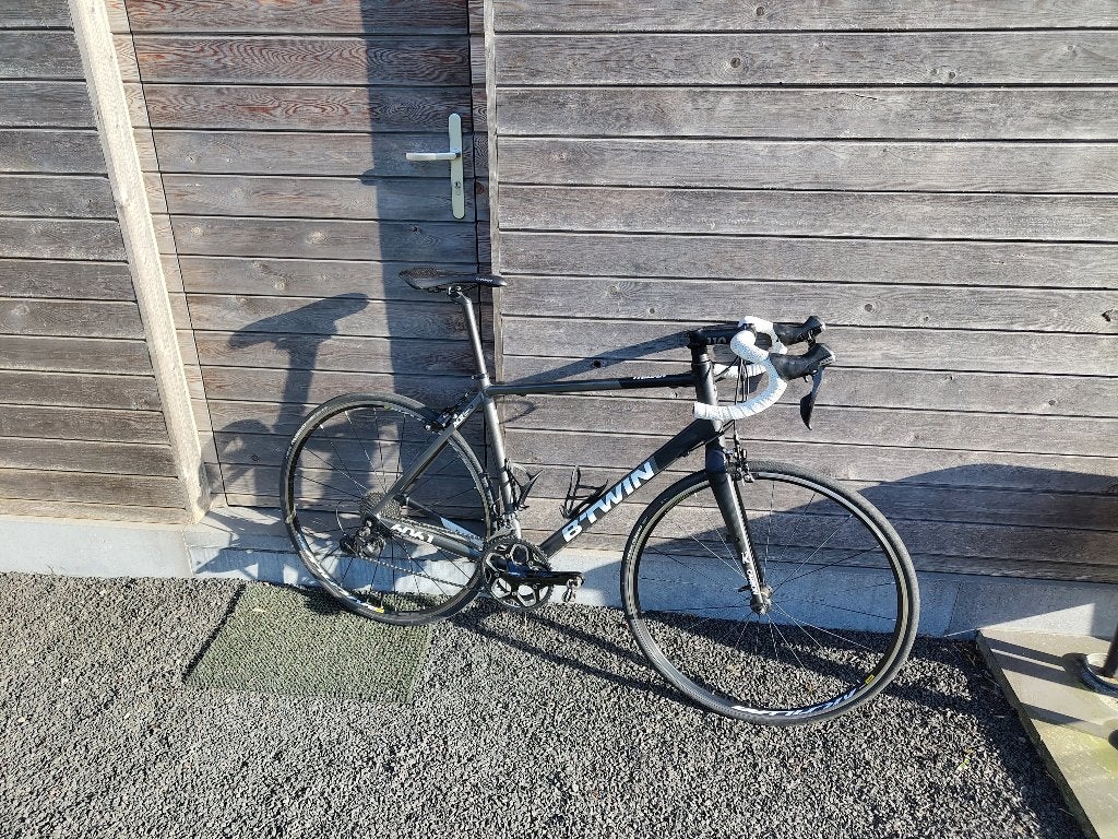 BTwin triban 540 koersfiets, Fietsen en Brommers, Fietsen | Racefietsen, Gebruikt, Aluminium, Overige maten, Meer dan 20 versnellingen